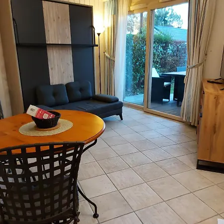 En Rez De Jardin Au Bord Du D'annecy Apartment