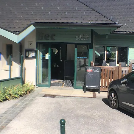 Apartment En Rez De Jardin Au Bord Du D'annecy