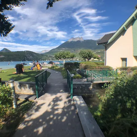 En Rez De Jardin Au Bord Du D'annecy Apartment