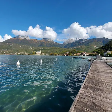 En Rez De Jardin Au Bord Du D'annecy Apartment *