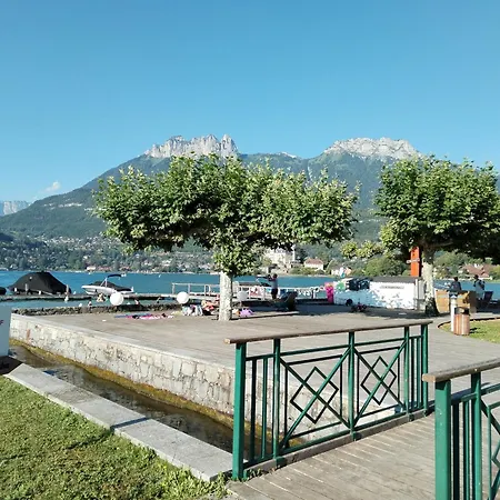 Cosy Avec Et Parking Prives Au Bord Du D'annecy *